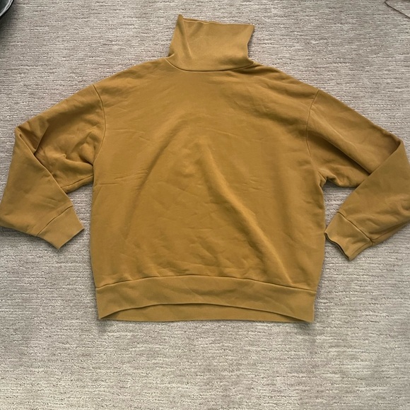 KITH yellow Turtleneck Pullover L